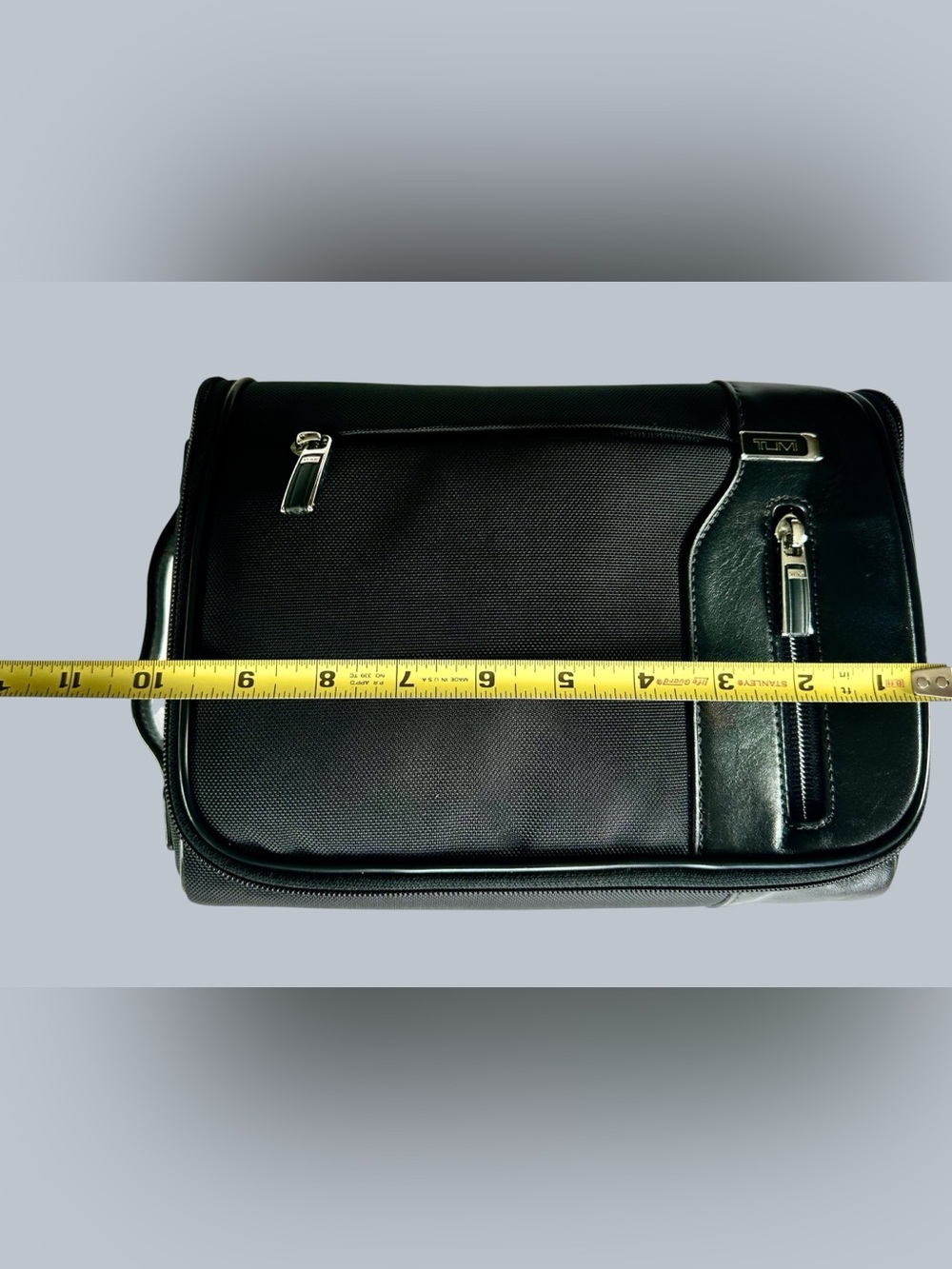 Tumi Arrivé Barajas Leather Toiletries travel kit - Picture 10 of 13